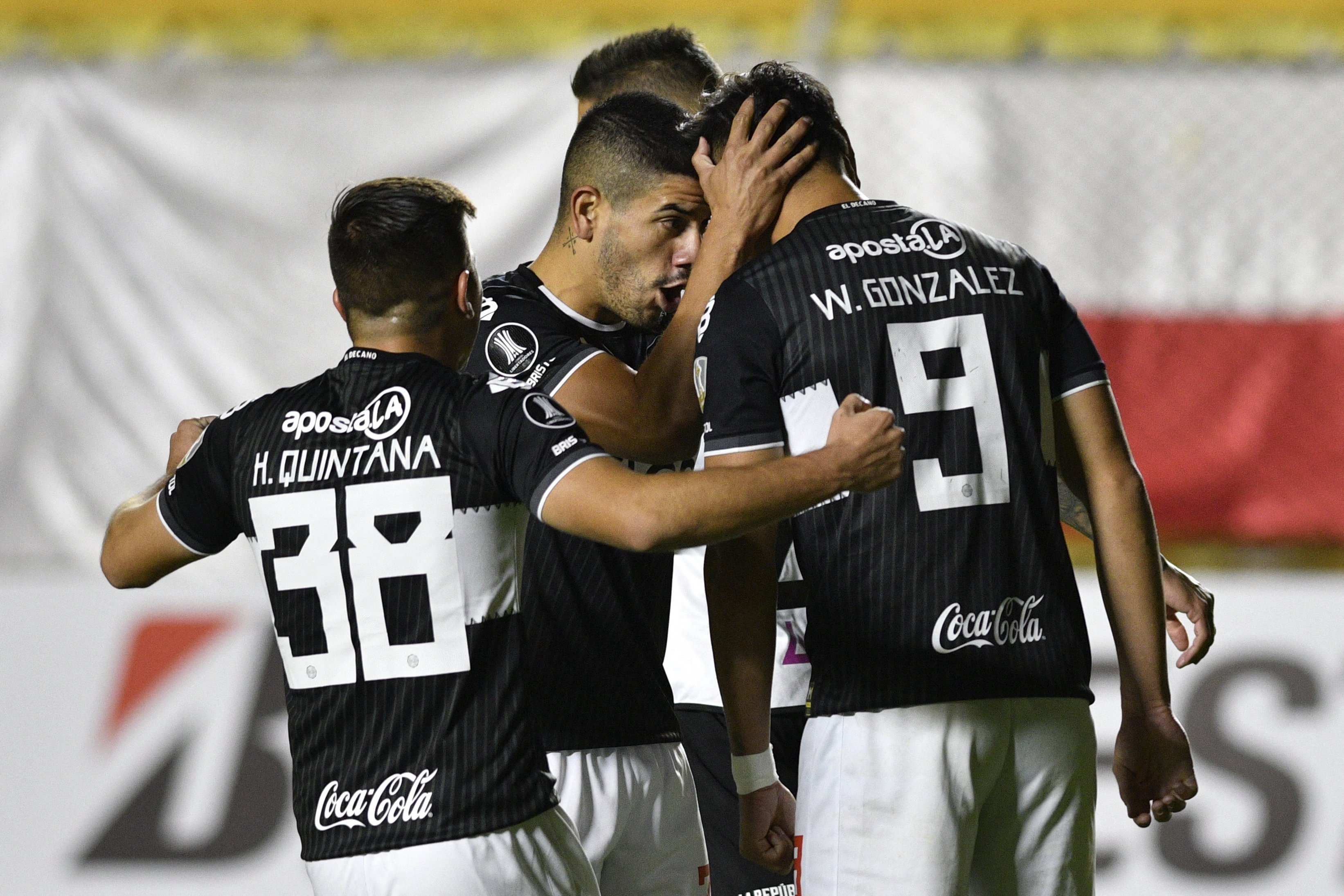 ¡Olimpia y un triunfo con ALTURA!