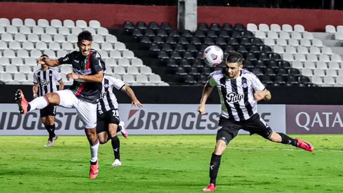Libertad enfrenta a Palestino hoy para definir su pase a Octavos. Foto: Libertad_Guma
