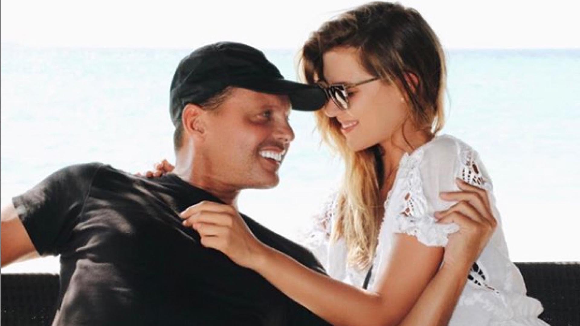 Luis Miguel y Michelle Salas en una producción fotográfica, años atrás. Foto @michellesalasg