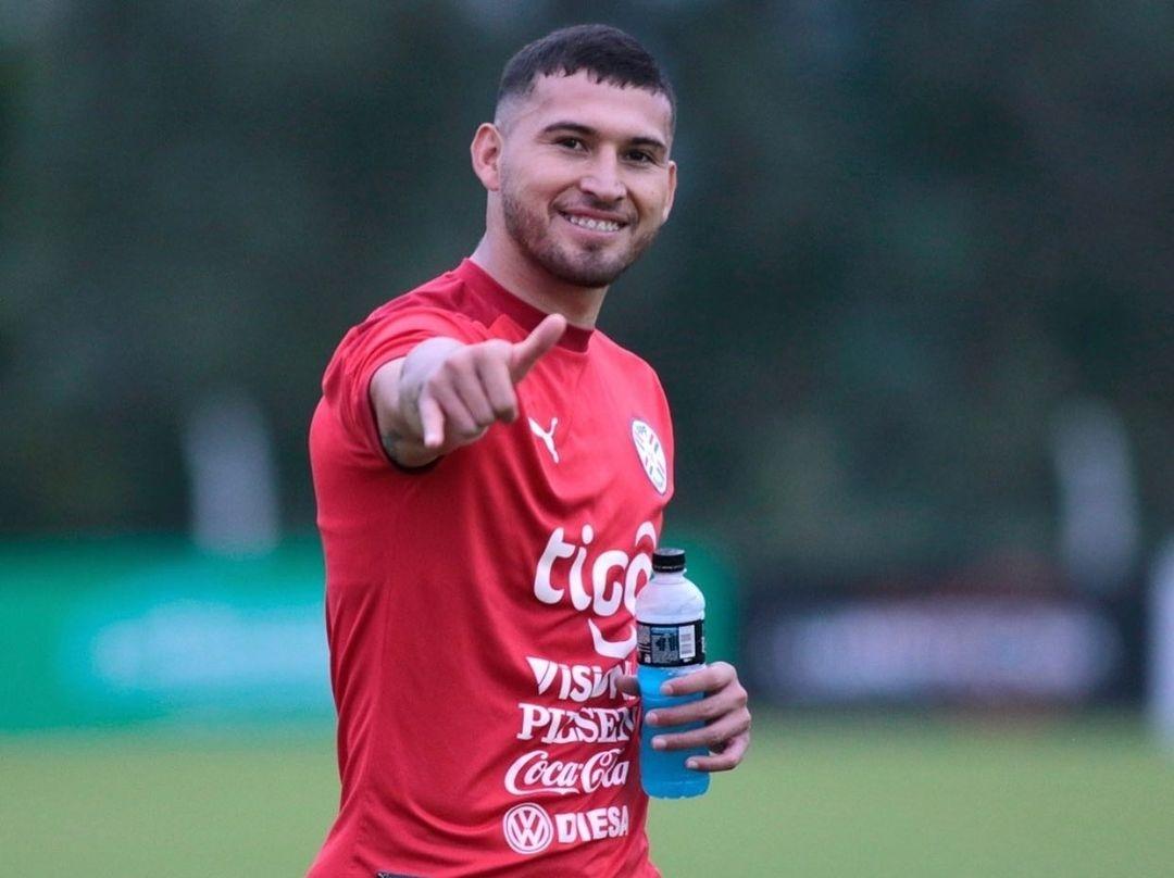 Juan Escobar no jugará la Copa América