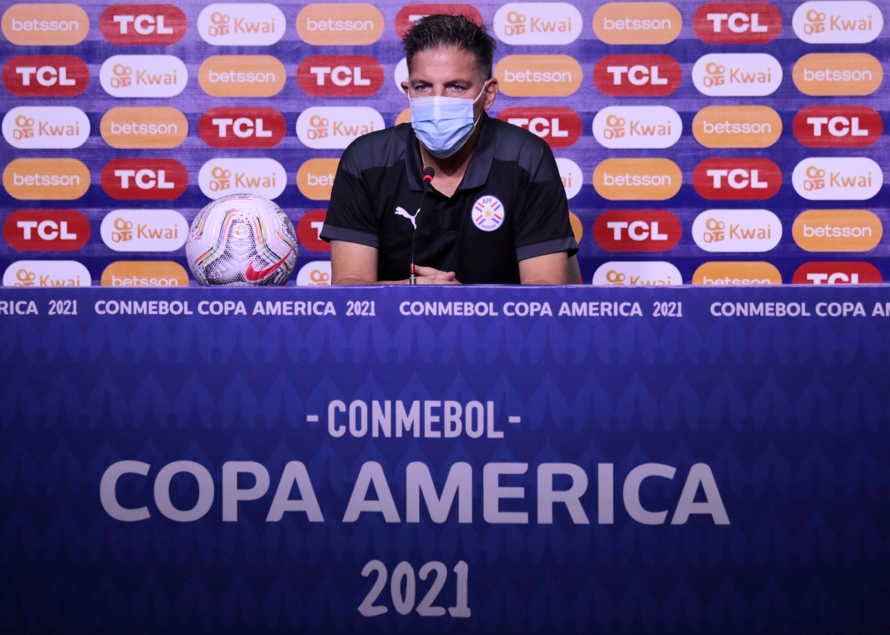 Eduardo Berizzo, director técnico de la Selección Paraguaya. Foto: APF.