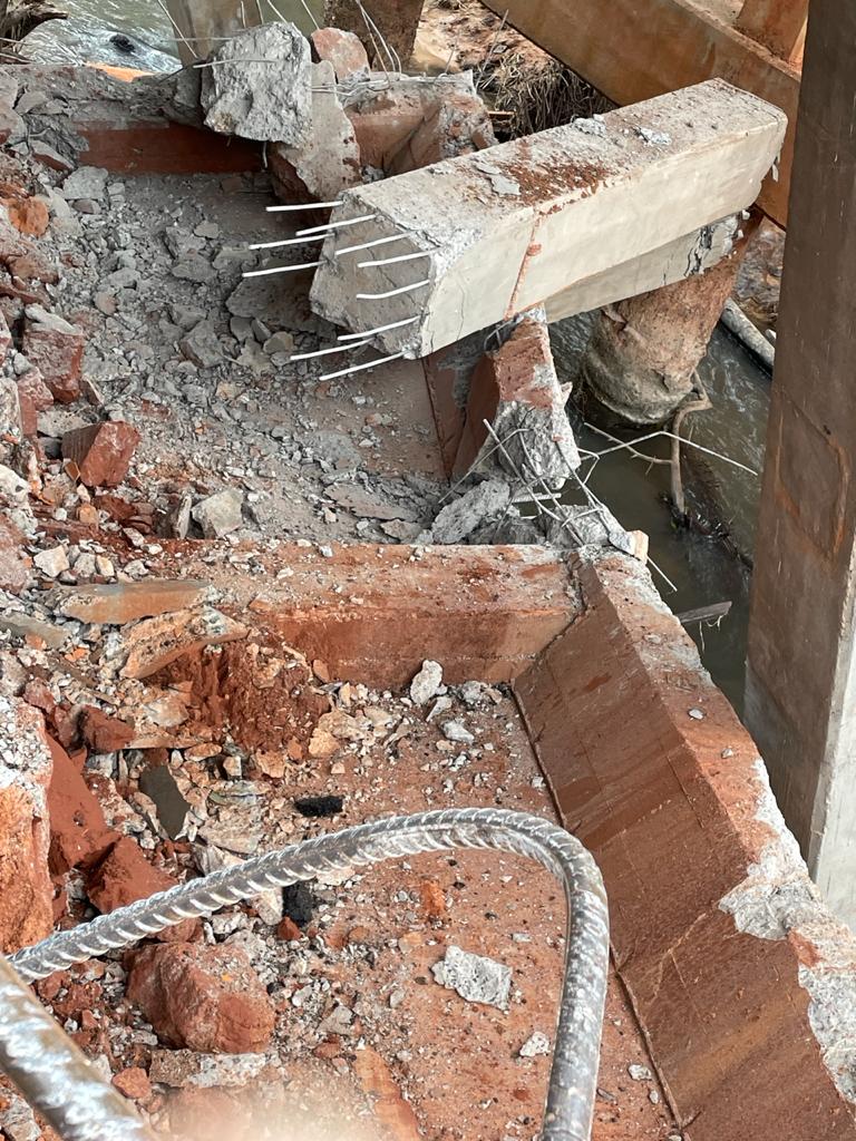 La fatal caída de un puente en Tacuatí causó la muerte de tres personas