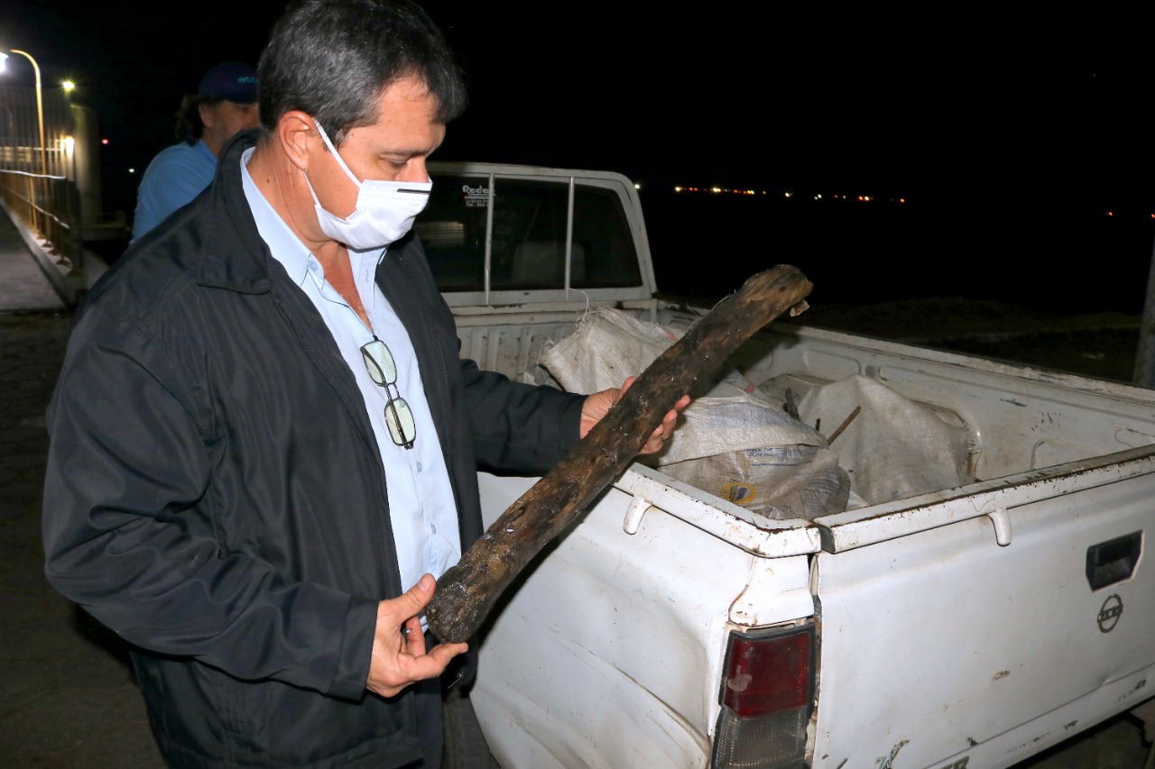 Essap: Extrajeron Gran Cantidad De Basura Del Pozo De Succión De Agua ...