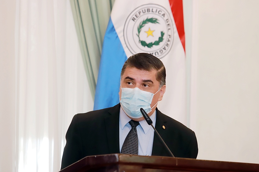 Dr. Julio Borba, ministro de Salud. Foto: Agencia IP.