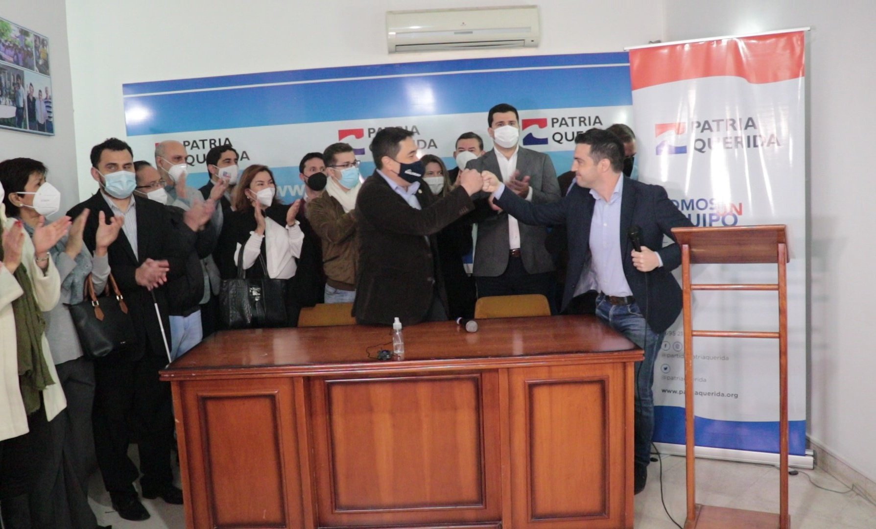 Sebastián García renuncia a la candidatura por la intendencia de Asunción y apoyará a Nakayama.Foto: @sebagar8