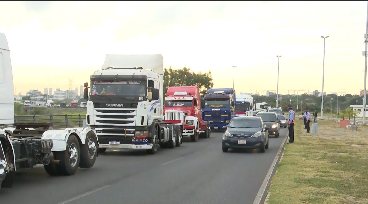 Declaran cuarto intermedio reunión entre autoridades y camioneros