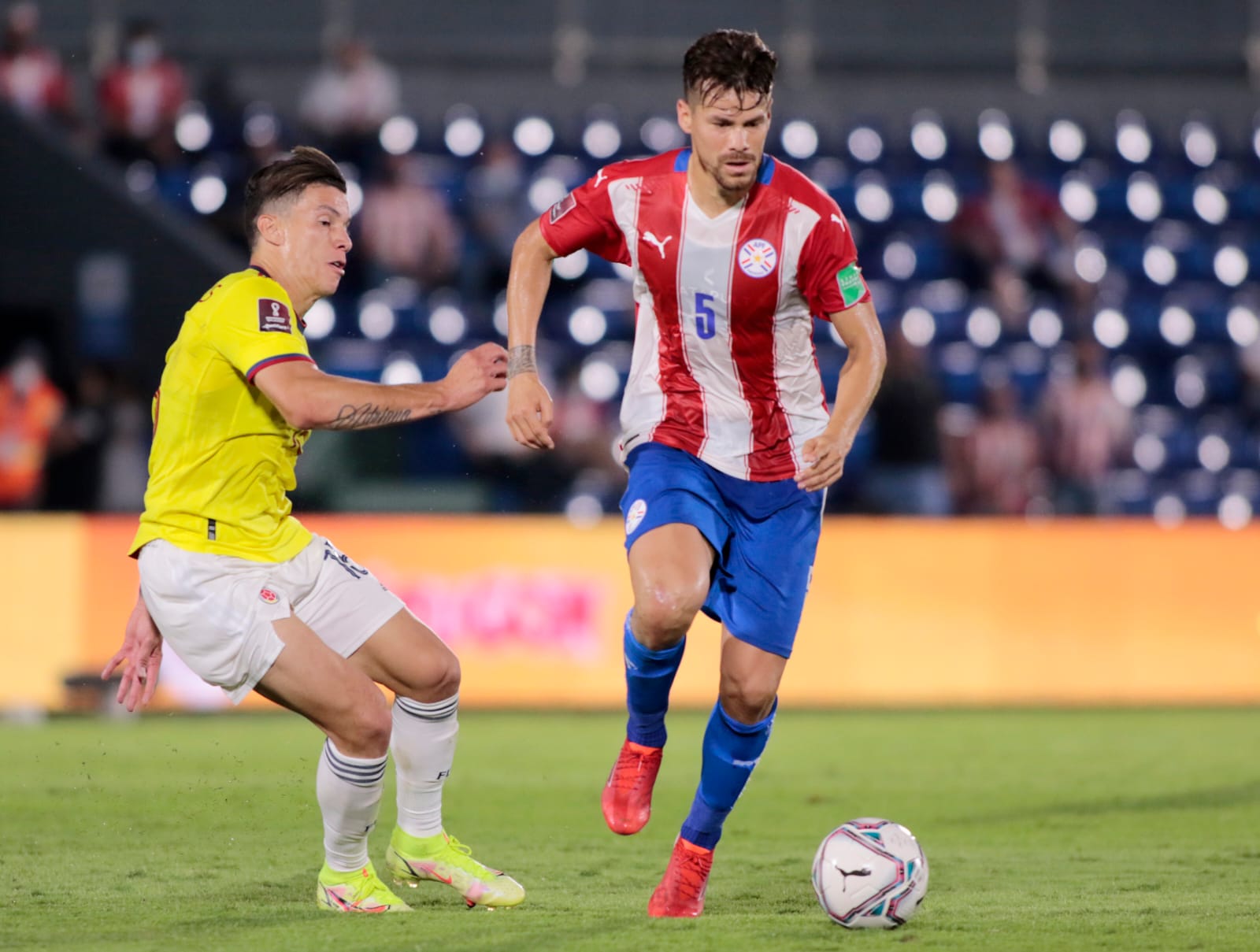 Paraguay empata 1-1 ante Colombia en el Defensores