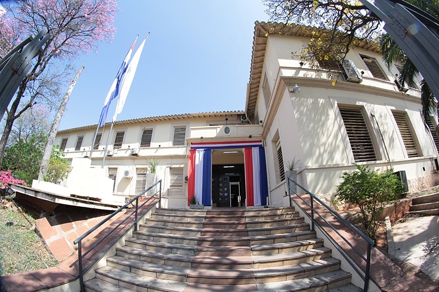 Fachada del Ministerio de Salud. Foto: gentileza.