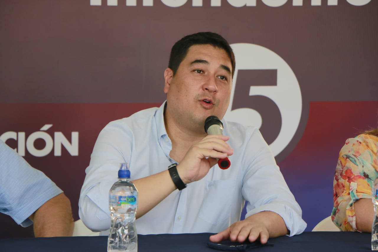 Eduardo Nakayama en conferencia de prensa. Foto: @edu_nakayama.