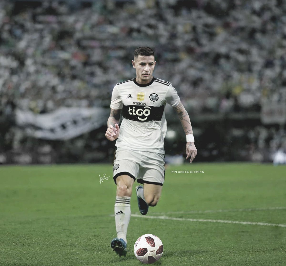 Derlis González, jugador del Decano. Foto: gentileza.