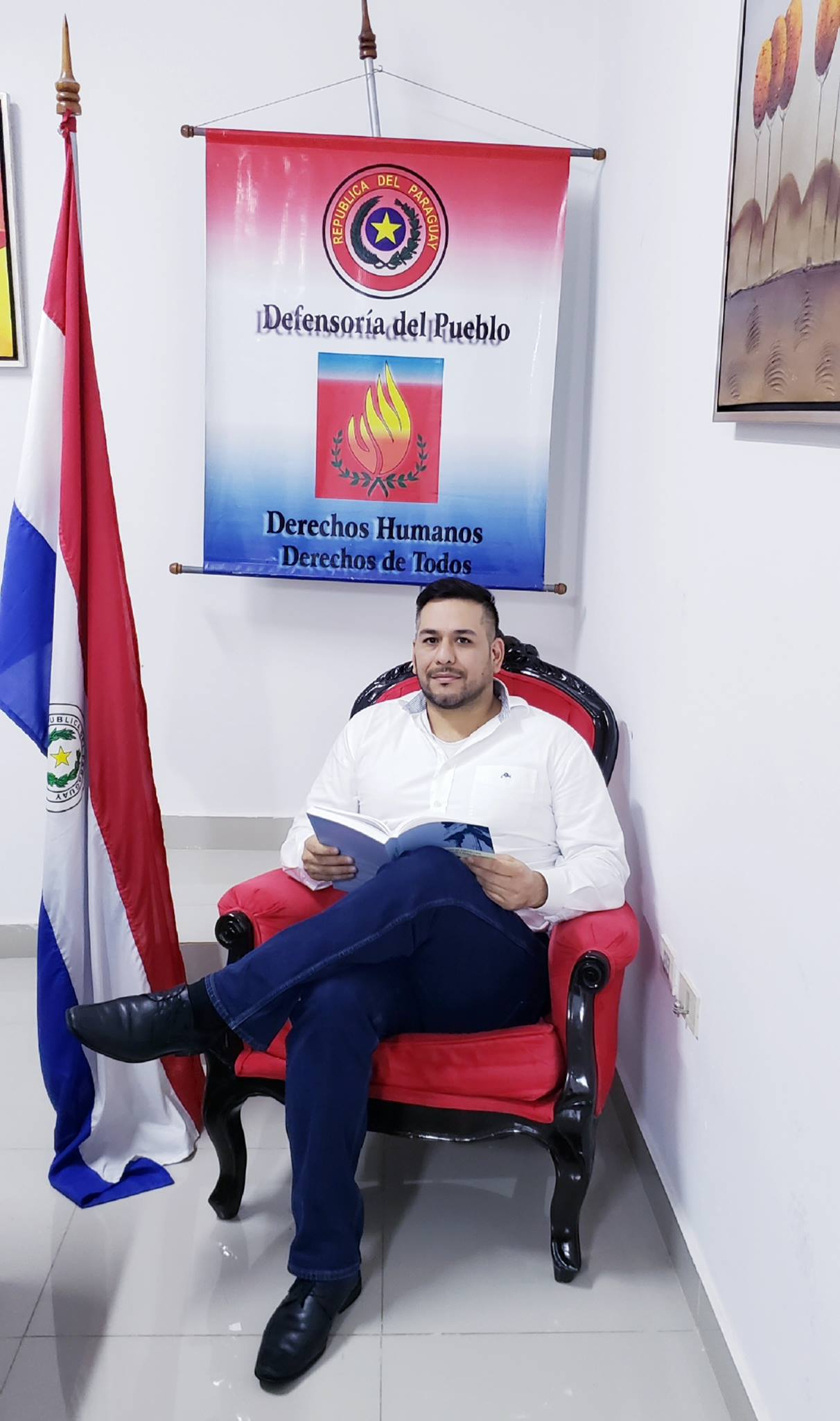 Actual defensor del pueblo es reelecto en el cargo