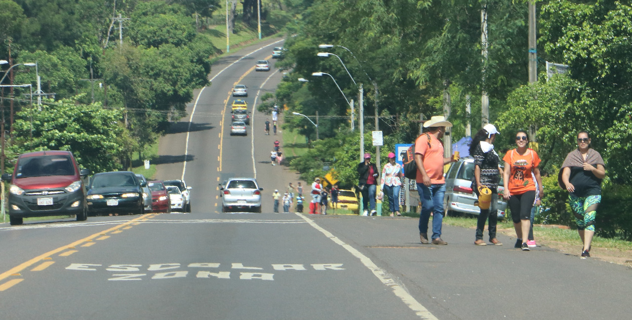 Peregrinos a Caacupe. Foto: Agencia IP.