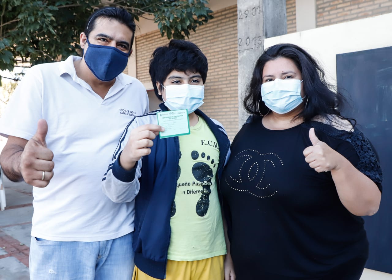 Mañana arranca vacunación en aulas: buscarán inmunizar a 200 mil estudiantes