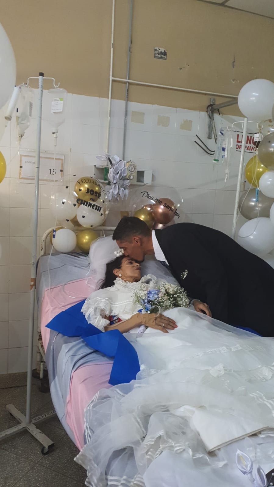 Los protagonistas de esta bonita historia de amor son la paciente oncológica Luz Marizza y el amor de su vida de nombre José,