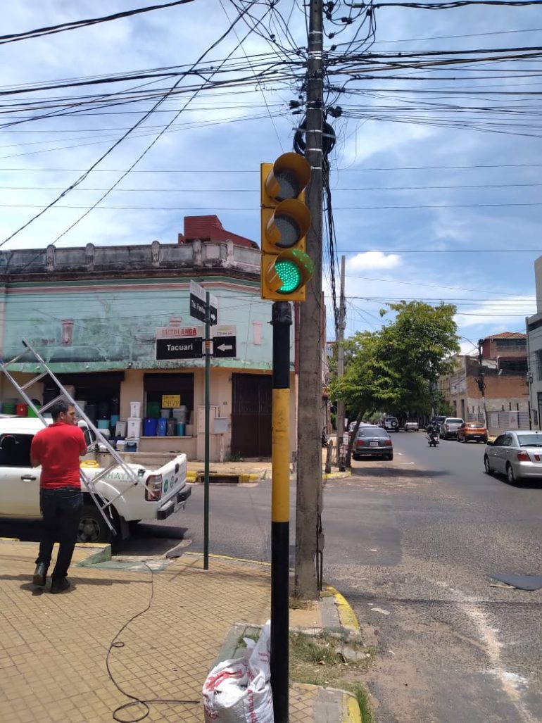 Municipalidad de Asunción denuncia ola de robos de semáforos