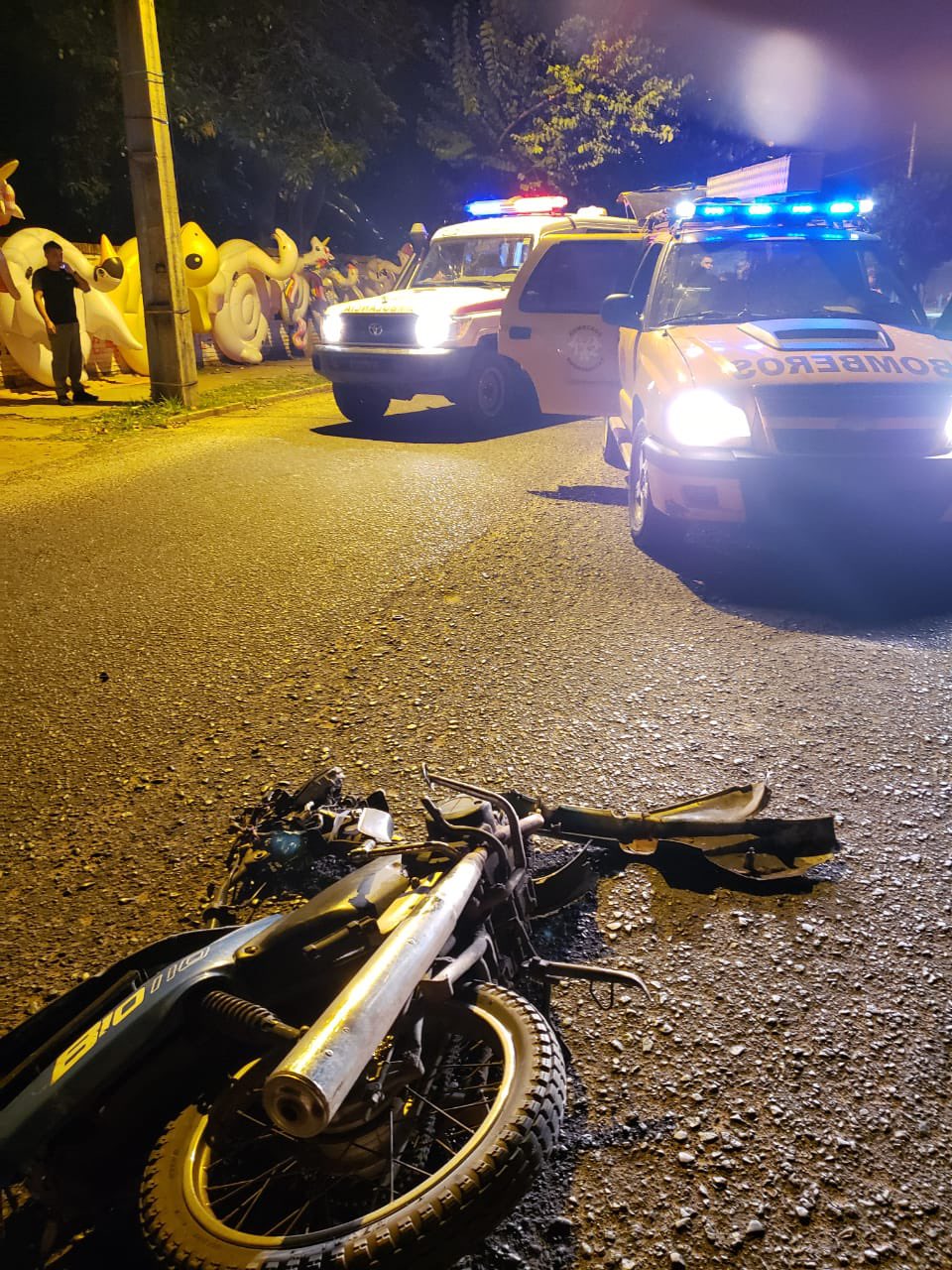 Conductor atropelló a una motociclista, la mató y se dio a la fuga
