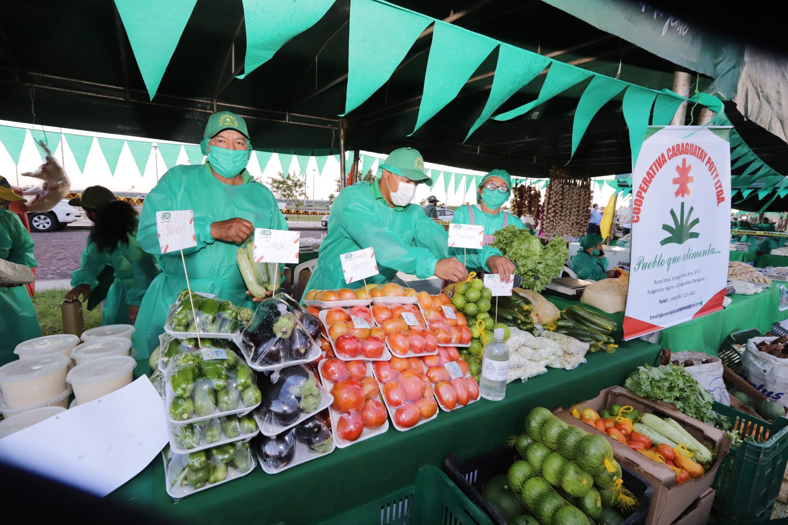 Dan inicio a nueva feria de la agricultura en Costanera de Asunción. Foto: Agencia IP.