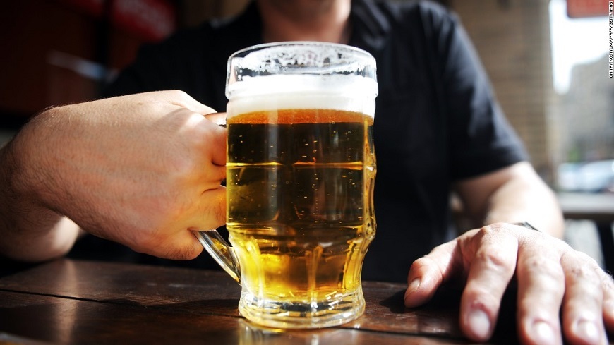 Salud aconseja consumir con moderación bebidas alcohólicas durante las fiestas