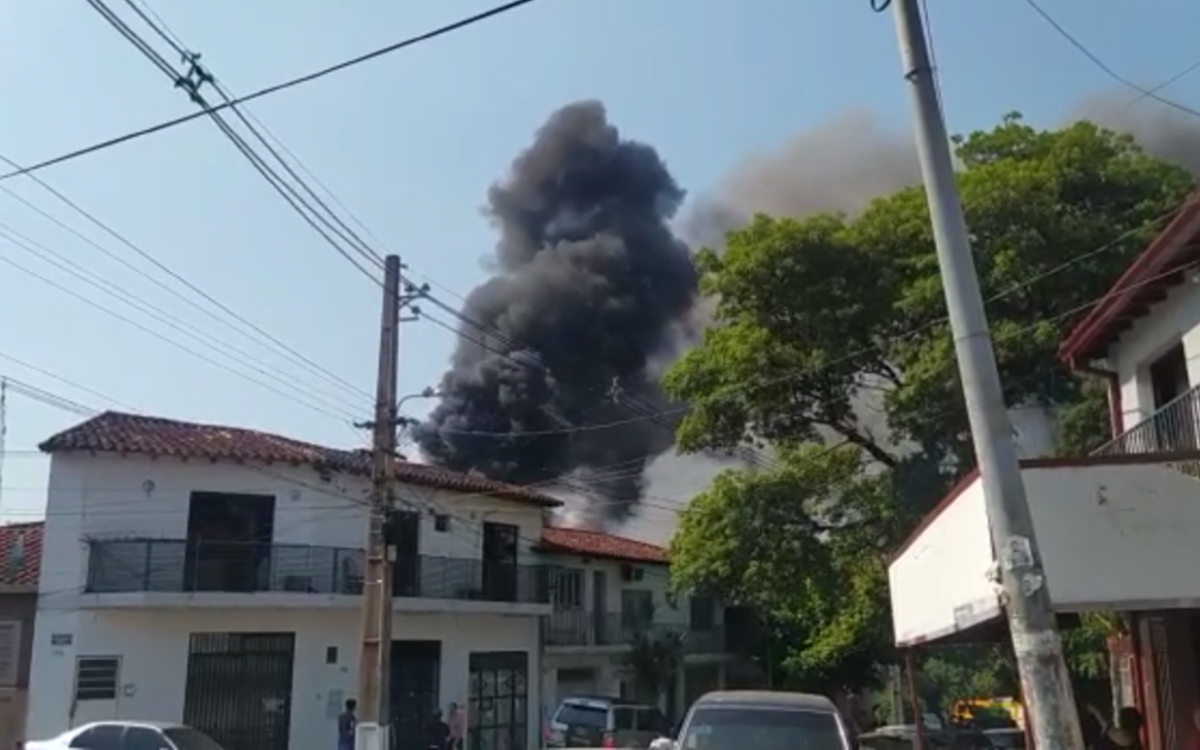 Registran incendio en fábrica textil de Asunción
