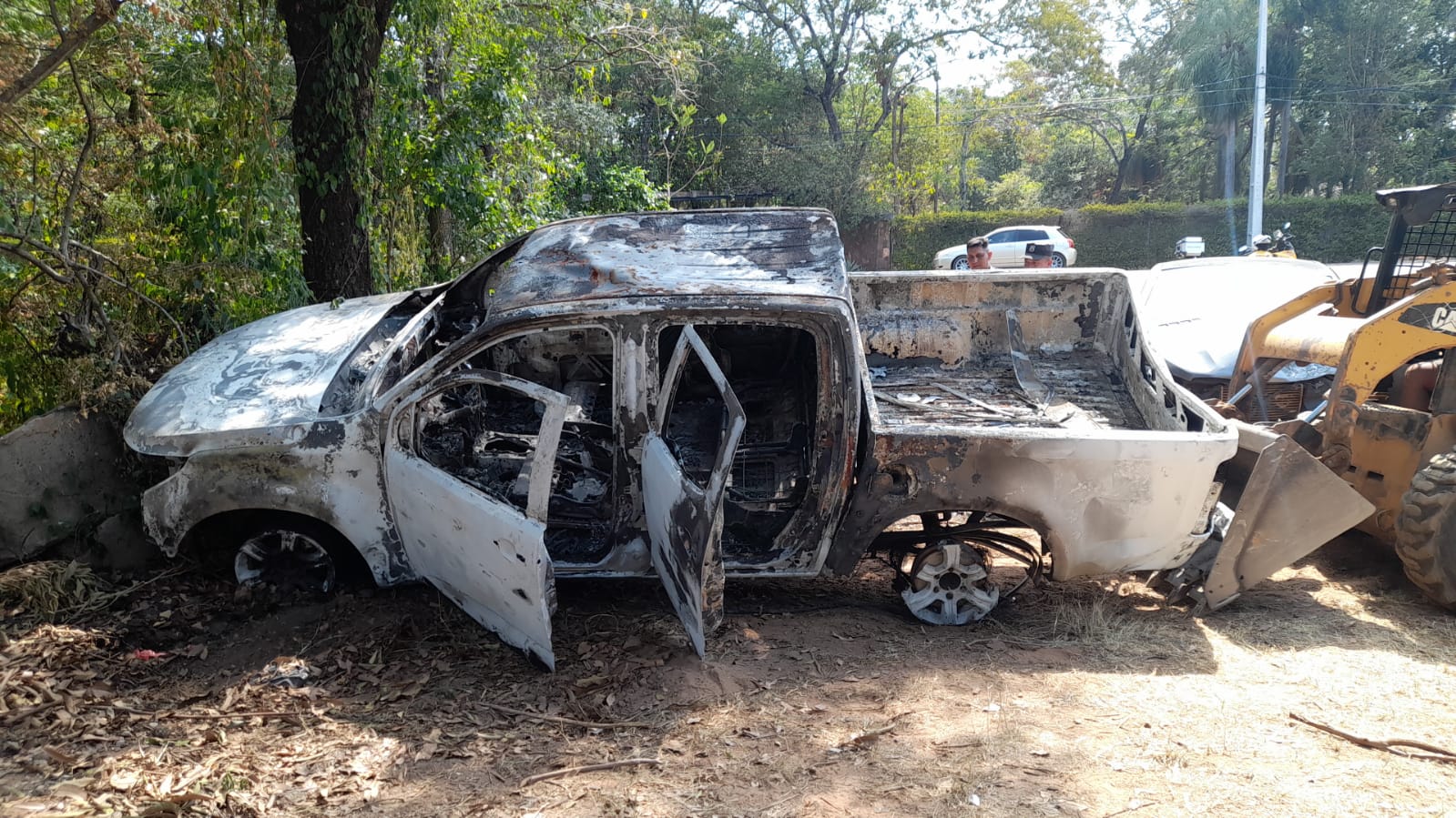 Hallan camioneta incinerada en San Bernardino