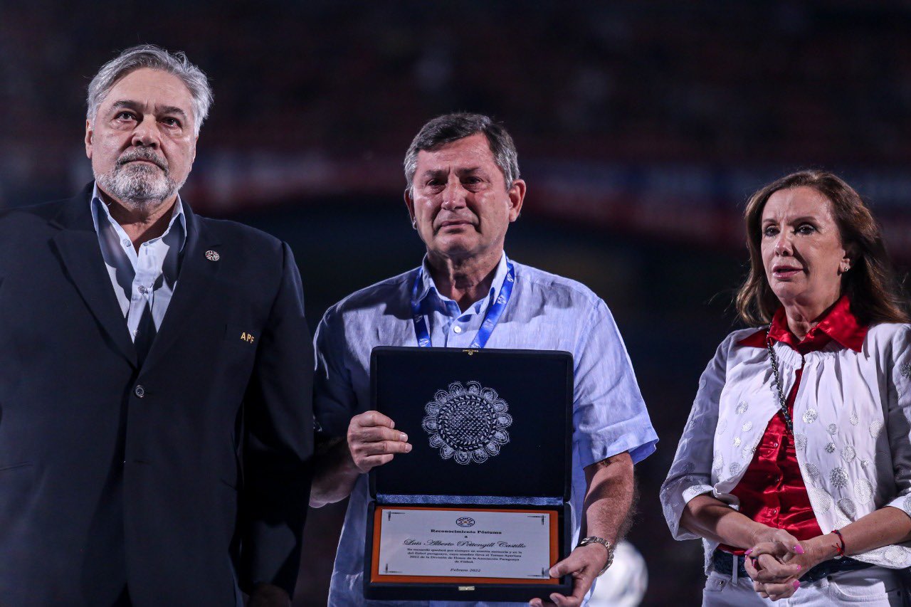 Emotivo homenaje a la familia Pettengill. Foto: APF.