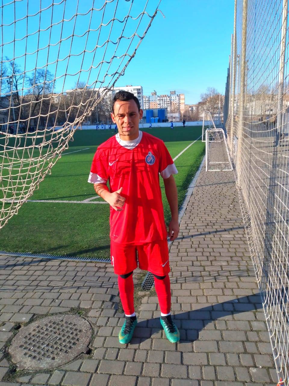Futbolista paraguayo ingresó a Rumania tras abandonar Ucrania