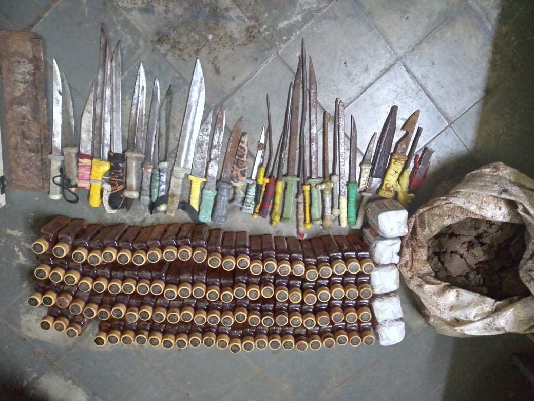 Cárcel de Misiones: requisan armas blancas y bebidas alcohólicas