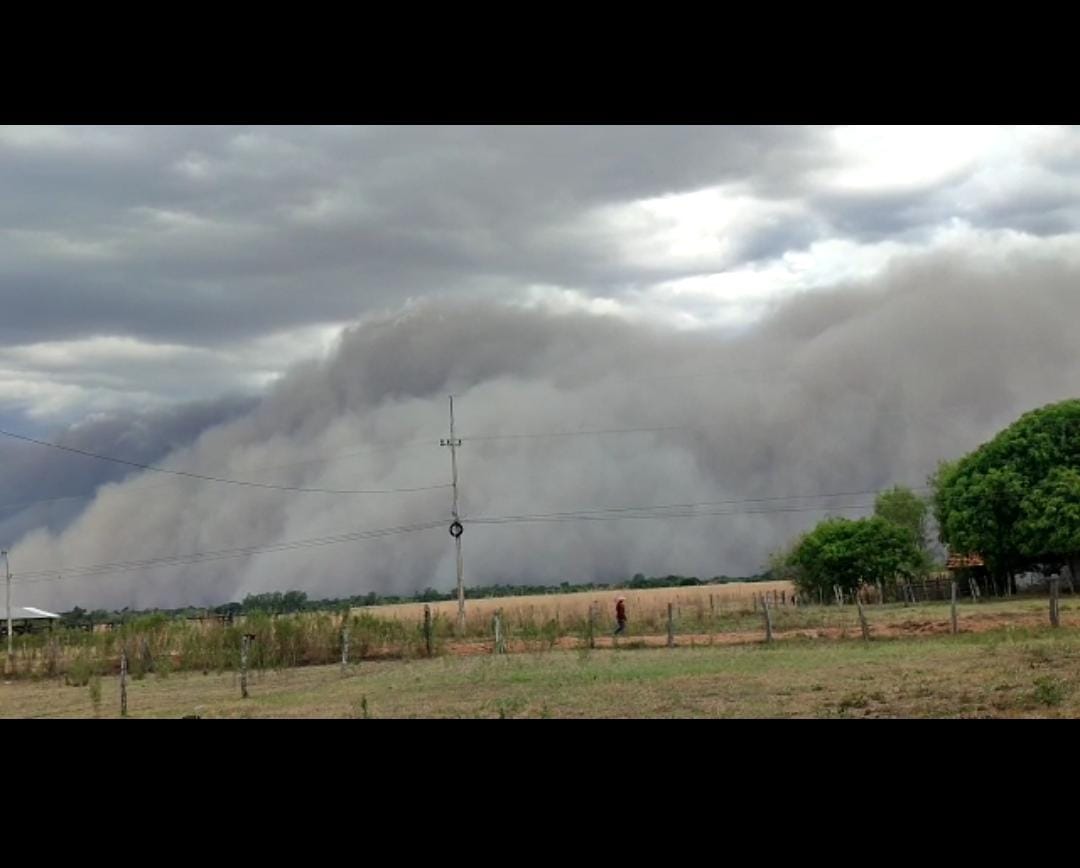 Reportan ingreso de tormenta de humo y cenizas proveniente de Corrientes