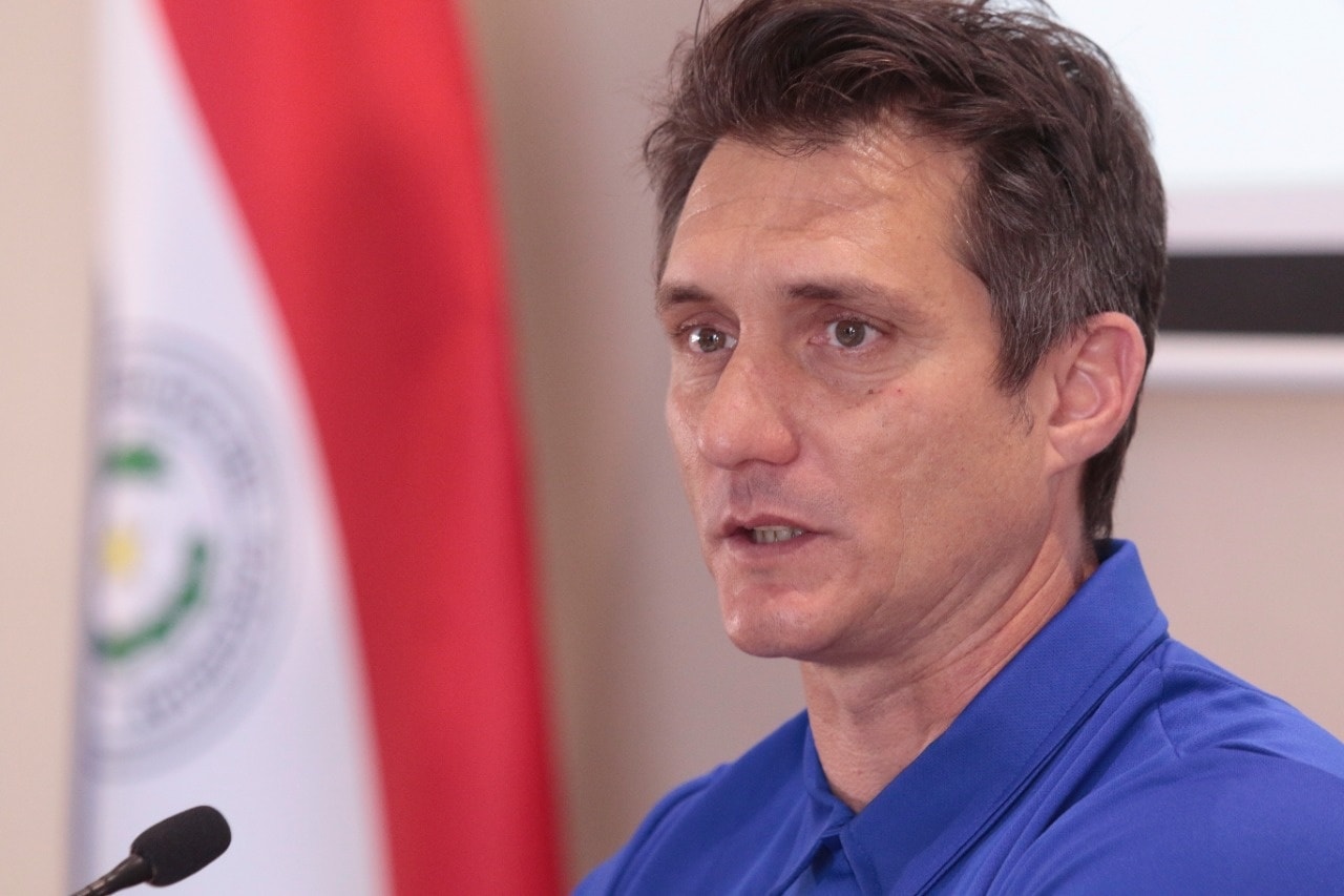 Guillermo Barros Schelotto, entrenador de la Selección Paraguaya. Foto: Albirroja