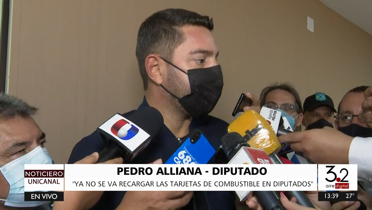Bancada de Honor Colorado renuncia a vales de combustible