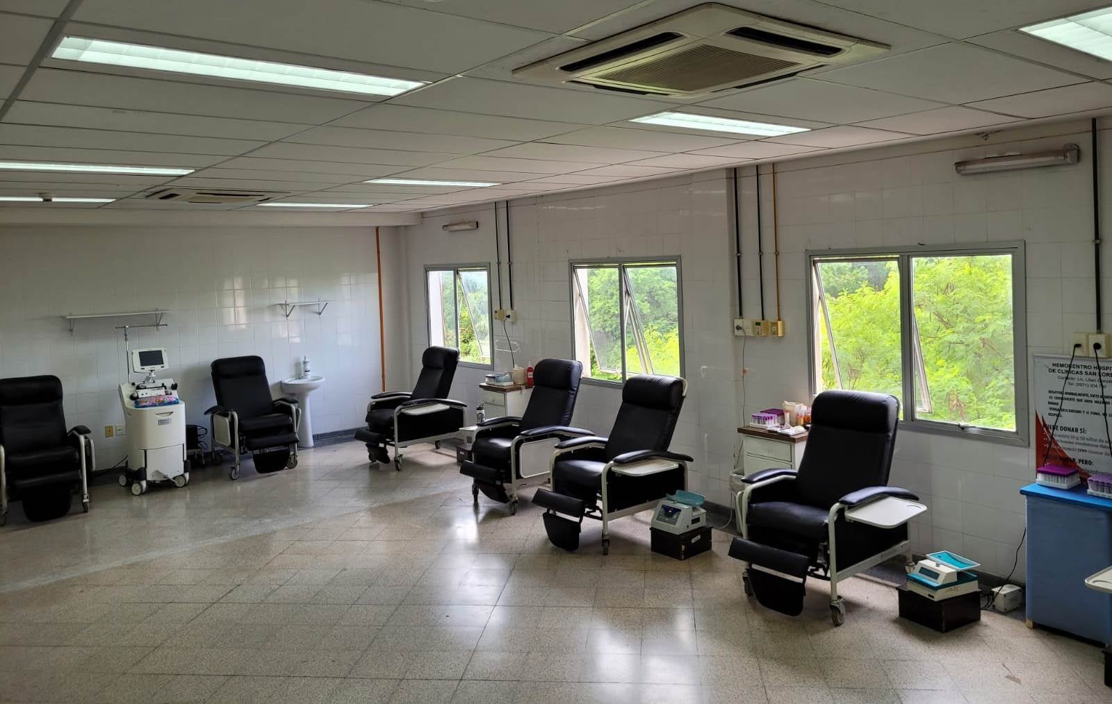 Clínicas amplía instalaciones de hemocentro y espera mayor presencia de donantes