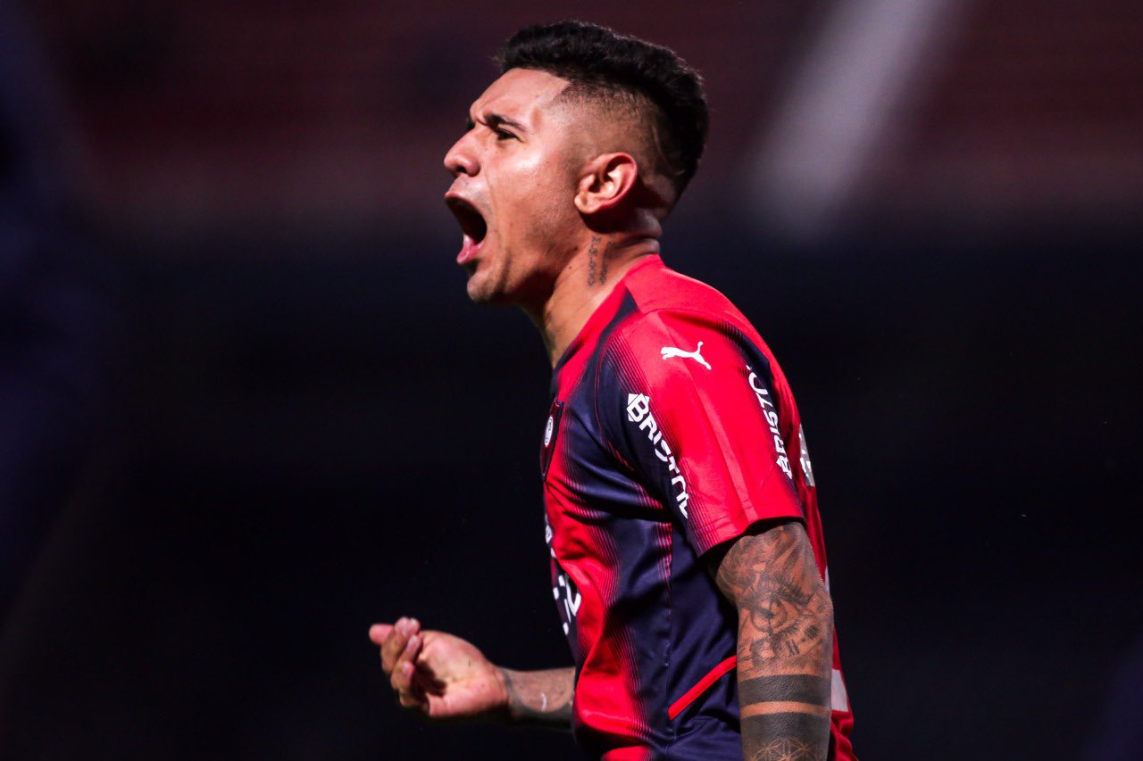 Cerro Porteño venció al 12 de Octubre y es líder del Apertura