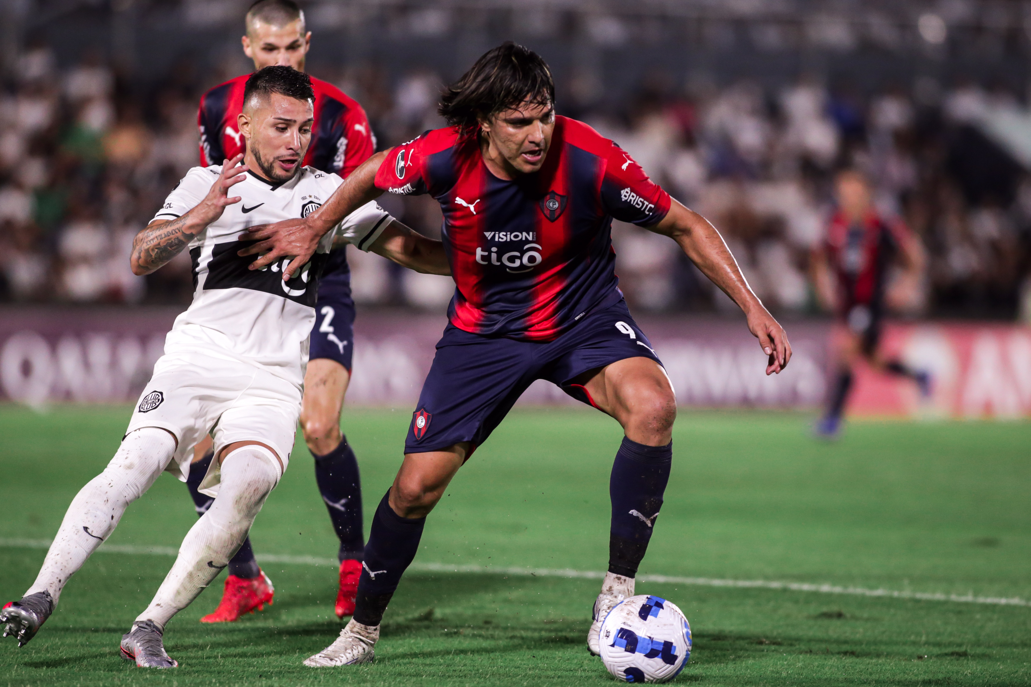 Cerro Porteño y Nacional no pasaron del empate 