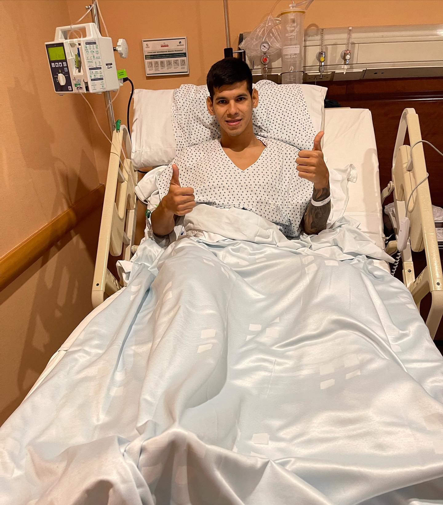 Operación de Robert Morales fue todo un éxito en Argentina, reporta médico