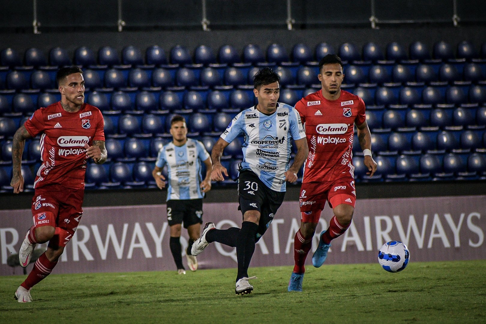 Guaireña empató por 3-3 ante el DIM en el Defensores del Chaco. Foto: Guaireña.
