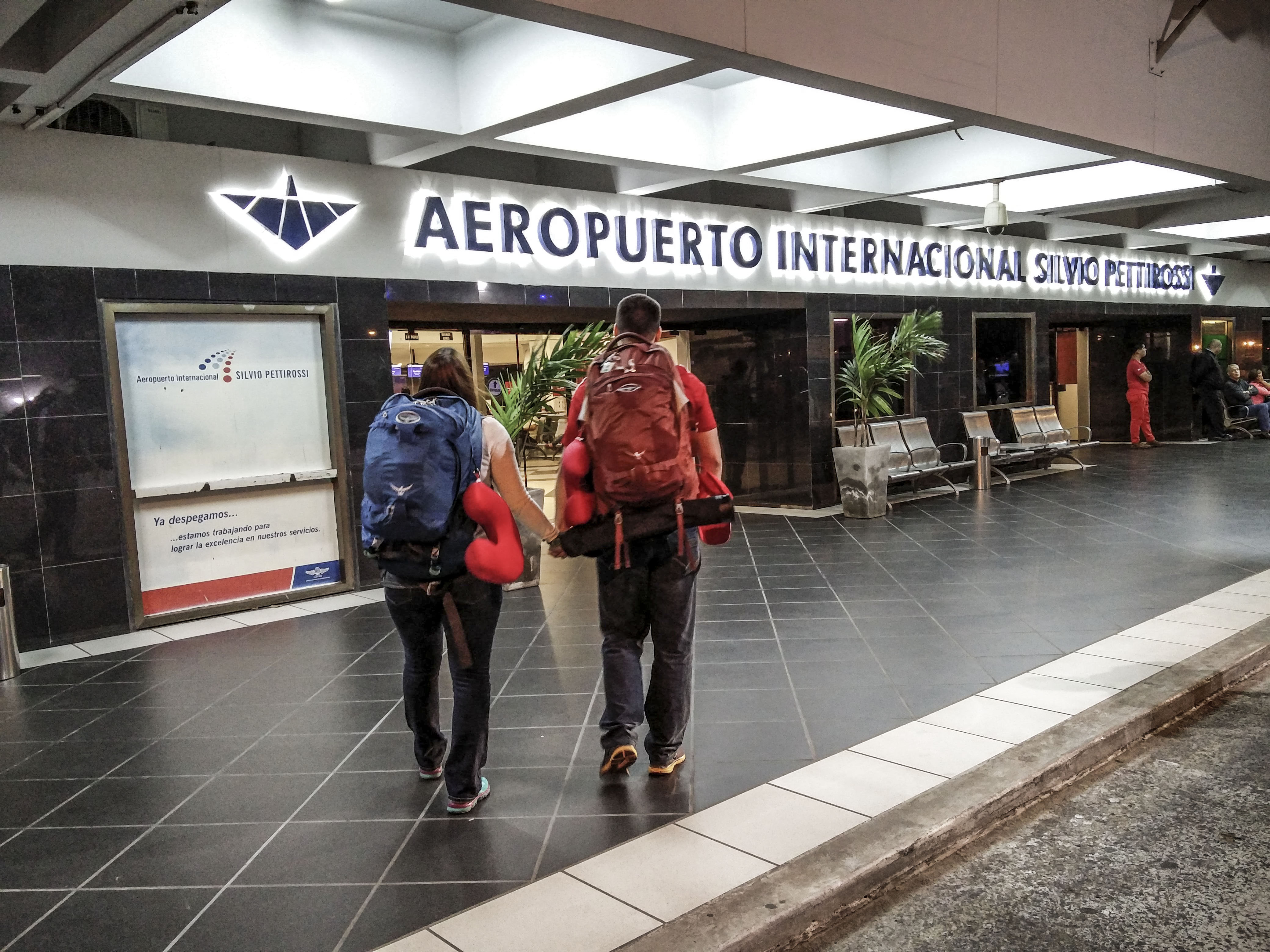 Carnet de vacunación deja de ser requisito obligatorio para entrar al país