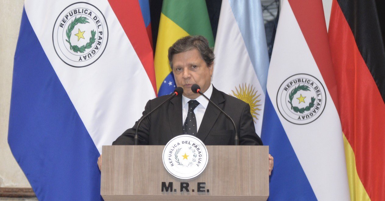 Renunció Euclides Acevedo como ministro de Relaciones Exteriores