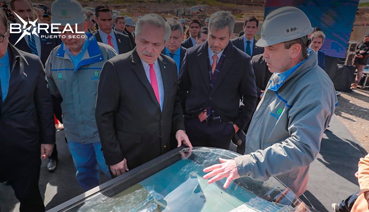 Abdo Benítez verificó obras de Aña Cuá junto a Alberto Fernández