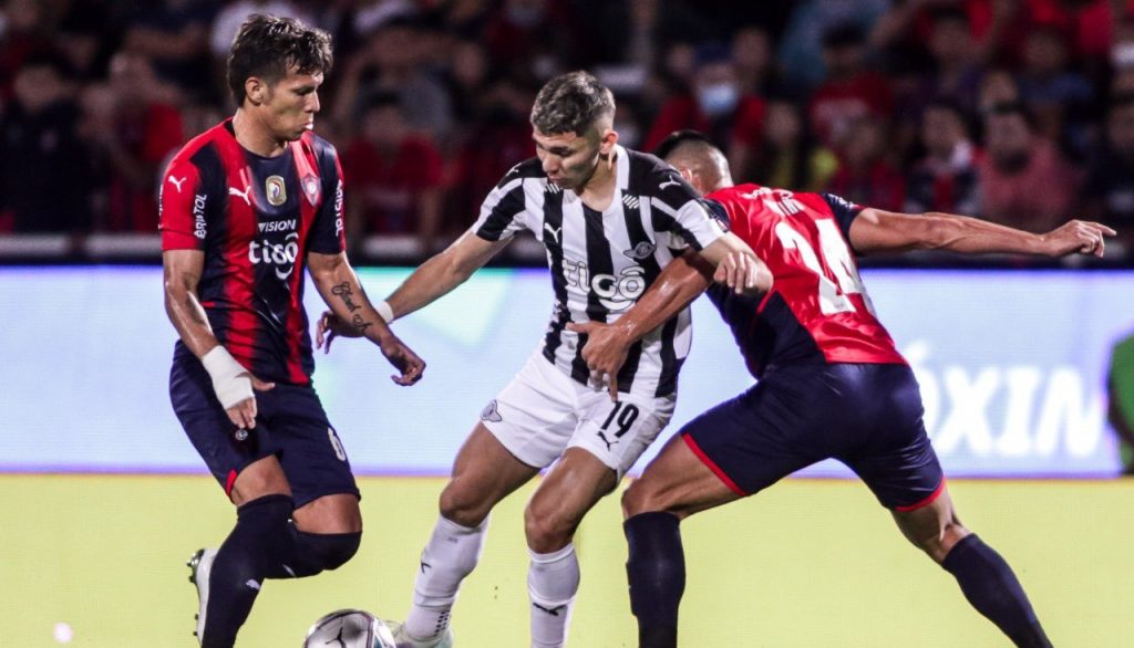 Cerro vs. Libertad, Apertura 2022. Foto: CCP.