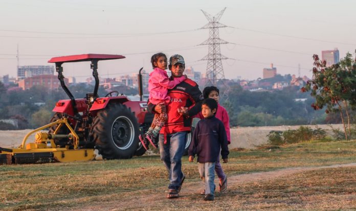 Alrededor de 1.177.000 son padres en Paraguay, según INE