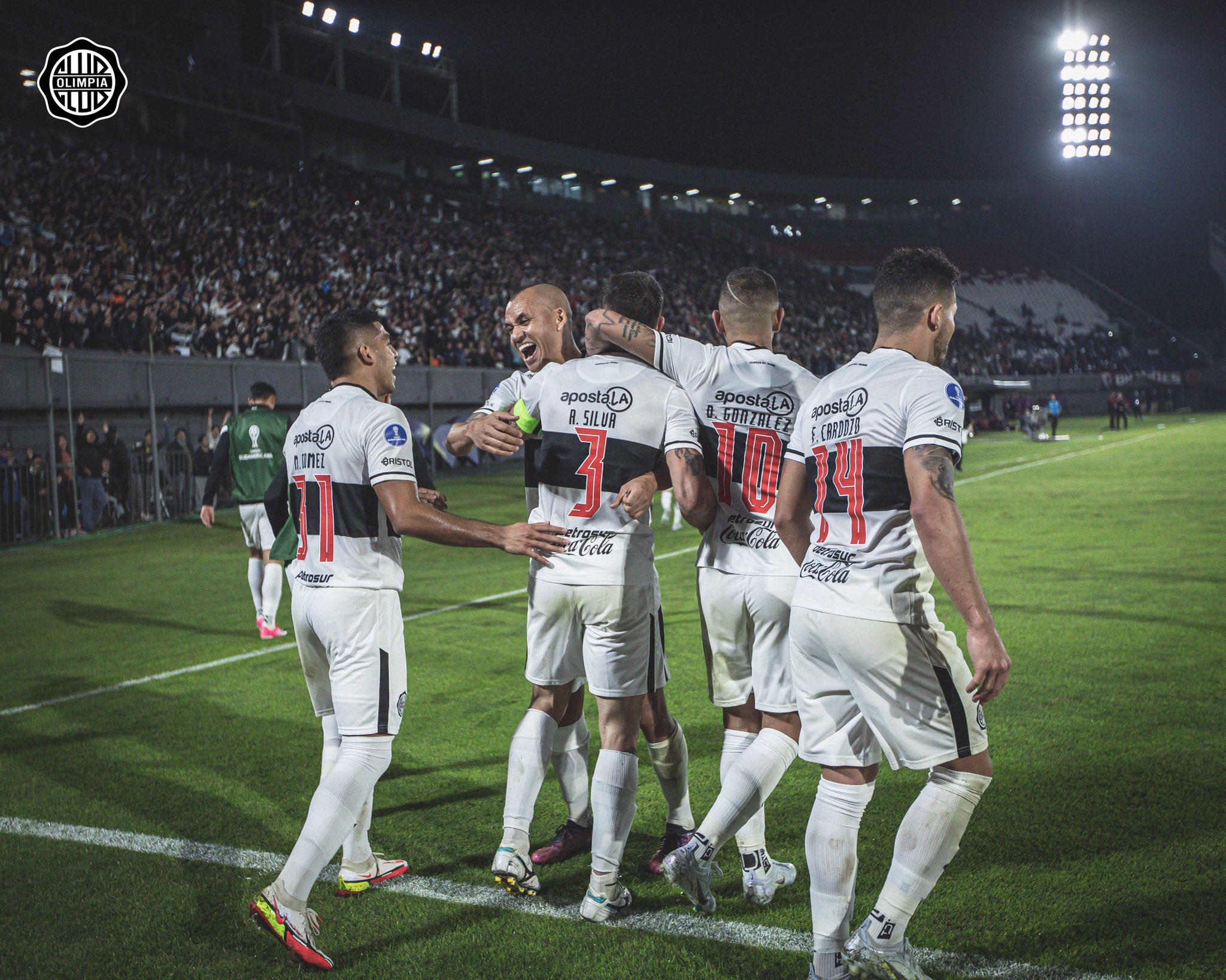Partido de Olimpia ante Goianiense en el Defensores del Chaco. Foto: Olimpia Media.