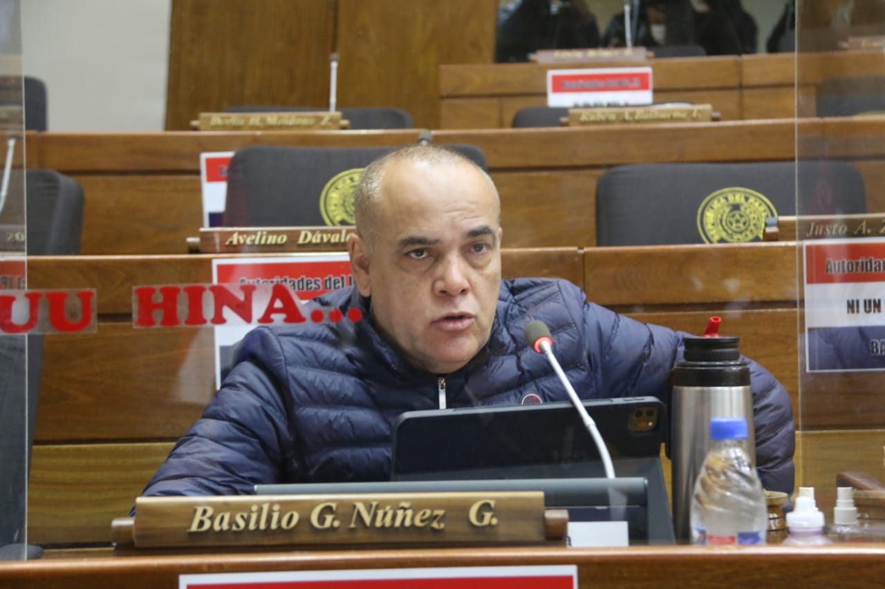 Diputado Bachi Núñez: “No conviene al país un juicio político”