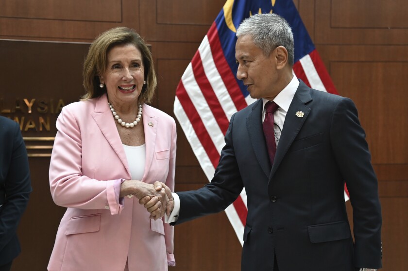 Nancy Pelosi llegó a Taiwán en medio de la creciente tensión entre China y EE.UU