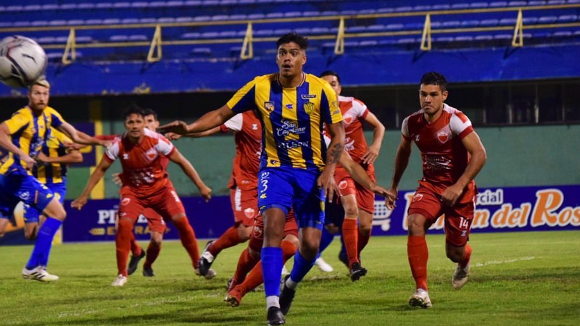 Fernando de la Mora protestó contra Sportivo Luqueño. Foto: Radio UNO.