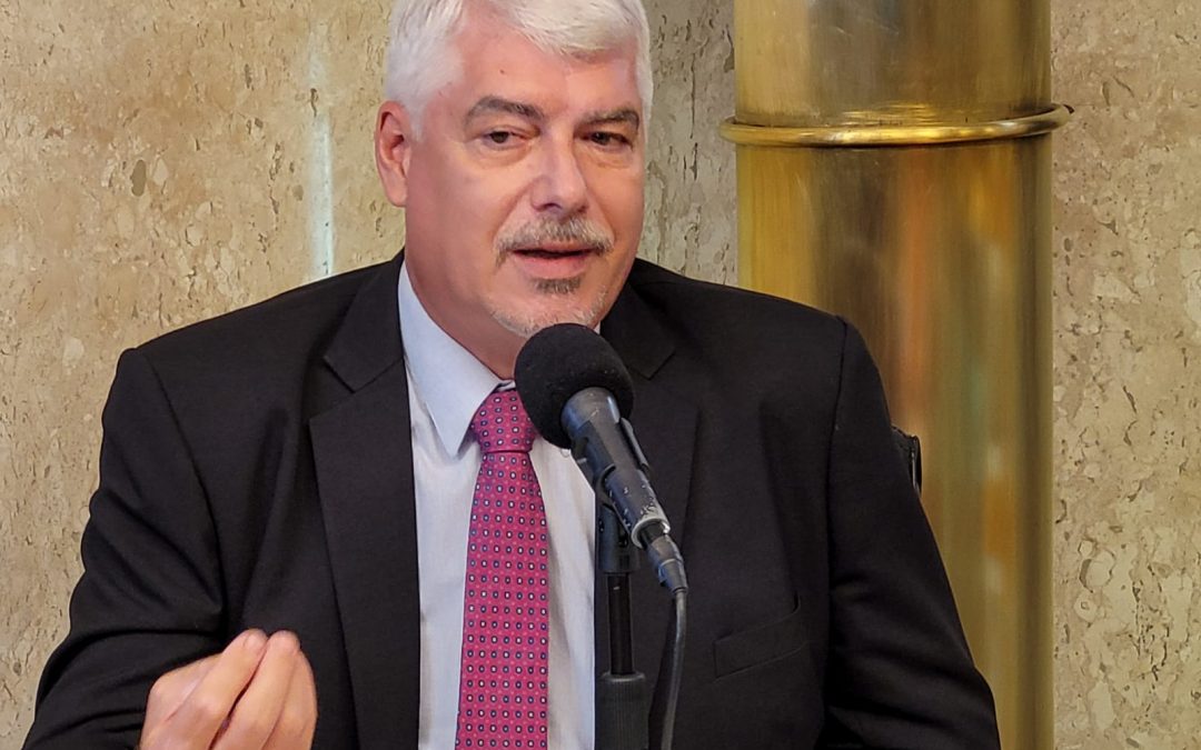 Wiens se solidariza con “familiares del grupo criminal” y desata ola de críticas en redes