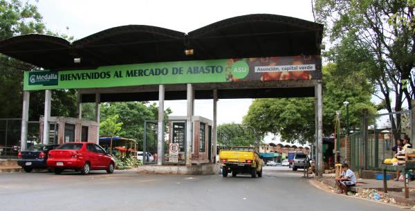 Mercado de Abasto: Detienen a supuesta adicta que atacó a un vendedor ambulante durante un asalto