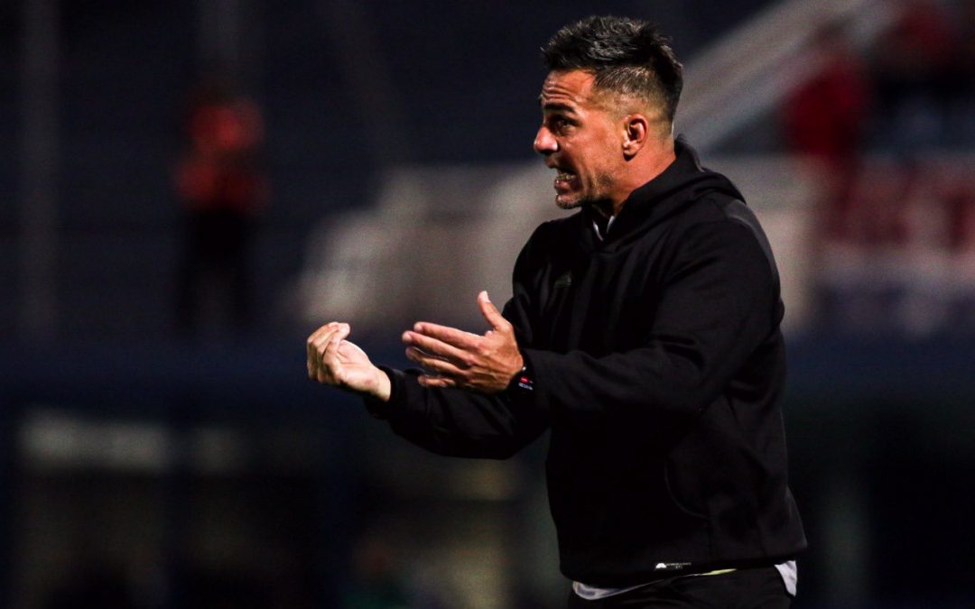 Iván Almeida: “Mi sueño es dirigir Olimpia y para eso me preparo”