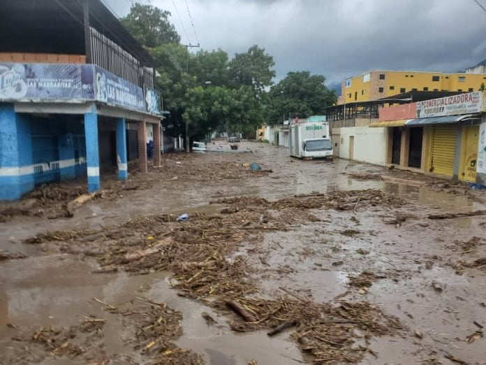 Venezuela: Desborde de un río deja al menos tres muertos
