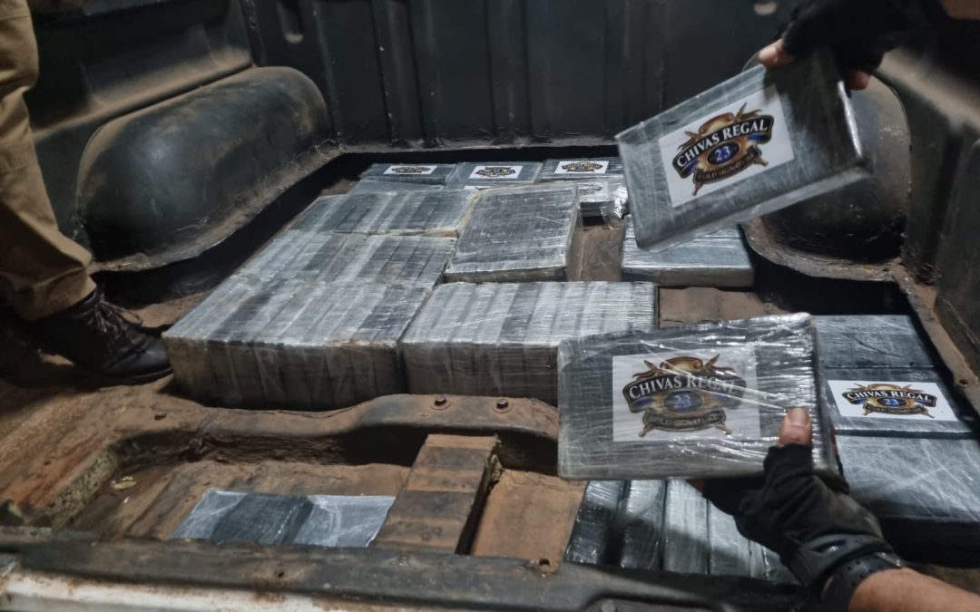 PJC: En camioneta con doble fondo, encuentran más de 270 kilos de cocaína