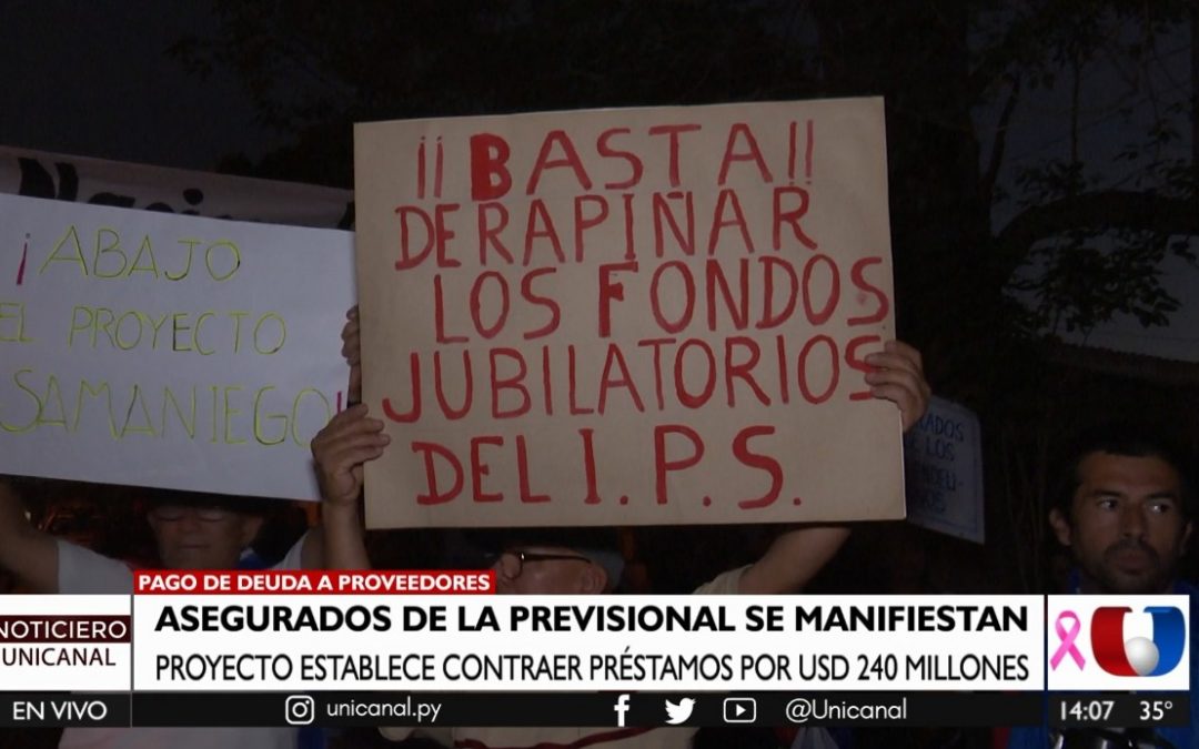 Asegurados expresan su rechazo al proyecto que busca endeudar al IPS